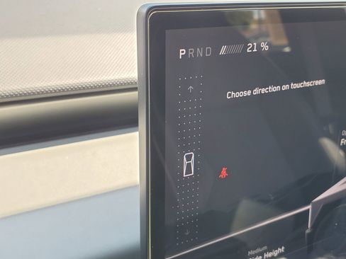 Used 2025 Tesla Cybertruck AWD Crew Cab image 27