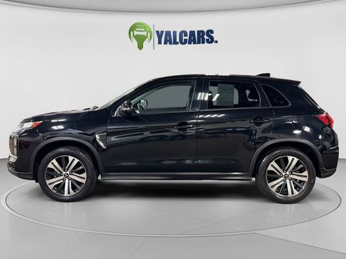 Used 2020 Mitsubishi Outlander Sport SE FWD image 2