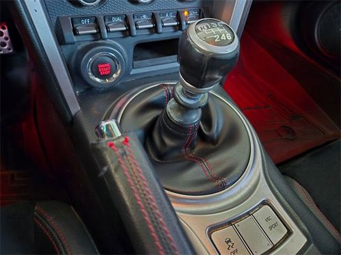 Used 2015 Subaru BRZ Limited w/ Popular Package #1B image 11