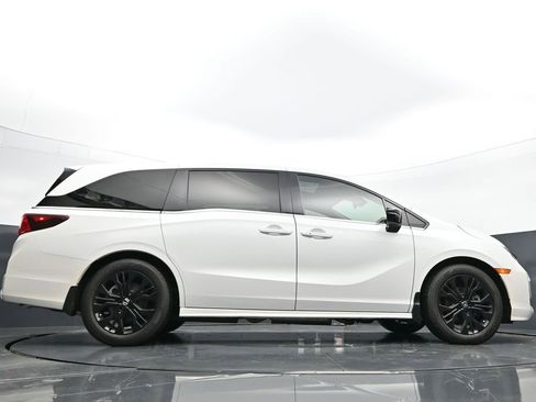 Used 2025 Honda Odyssey Sport-L image 48