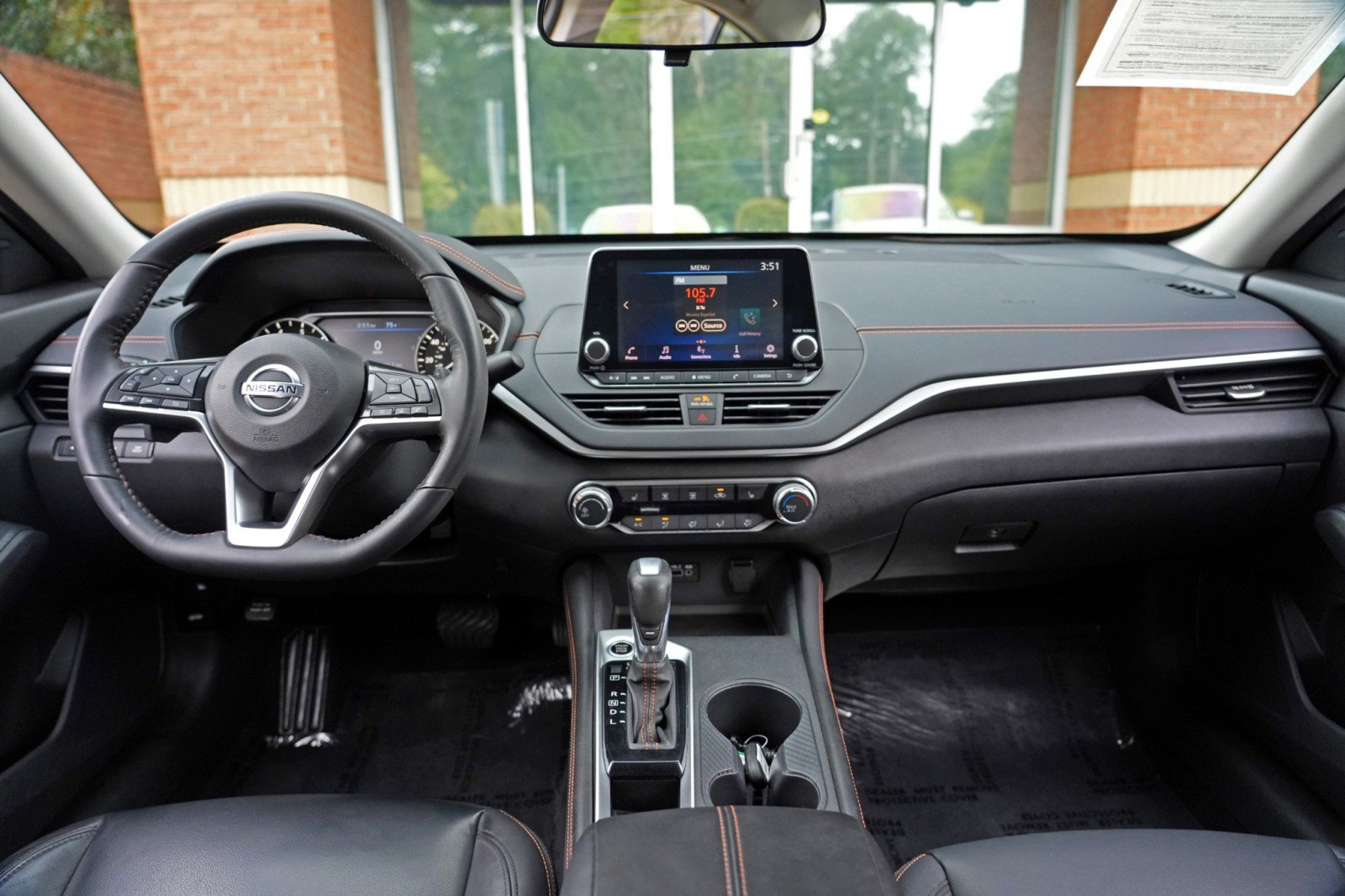 Used 2019 Nissan Altima 2.5 SR w/ SR Premium Package FWD image 12