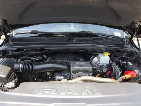 Used 2020 RAM 1500 Big Horn AWD/4WD image 11
