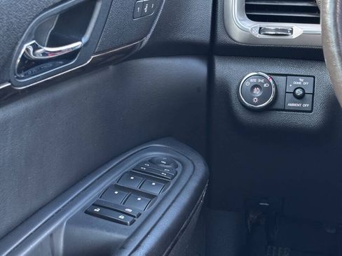 Used 2016 GMC Acadia Denali AWD/4WD image 31
