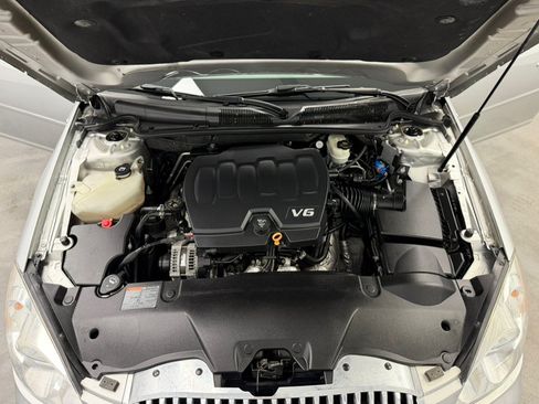 Used 2011 Buick Lucerne CXL w/ Driver Confidence Package FWD image 29