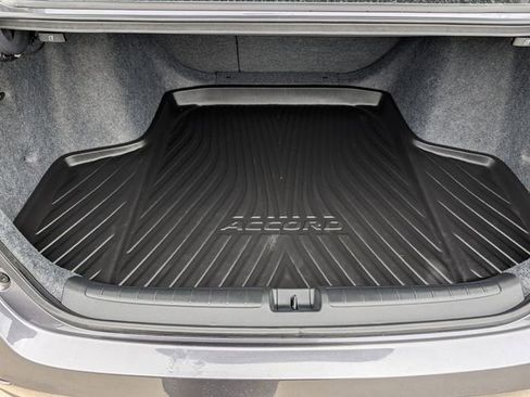 Used 2020 Honda Accord EX image 29