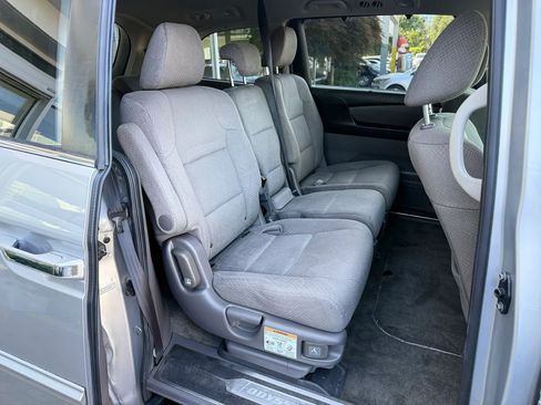 Used 2015 Honda Odyssey EX image 31