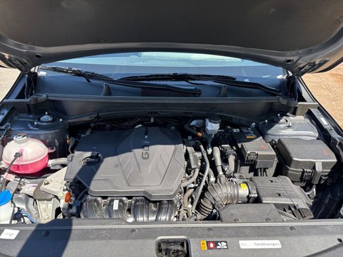 Used 2025 Kia Sportage LX FWD image 31