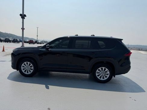 Certified 2024 Toyota Grand Highlander AWD image 10