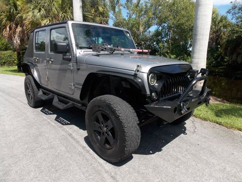 Used 2016 Jeep Wrangler Unlimited Sport w/ Connectivity Group AWD/4WD image 1