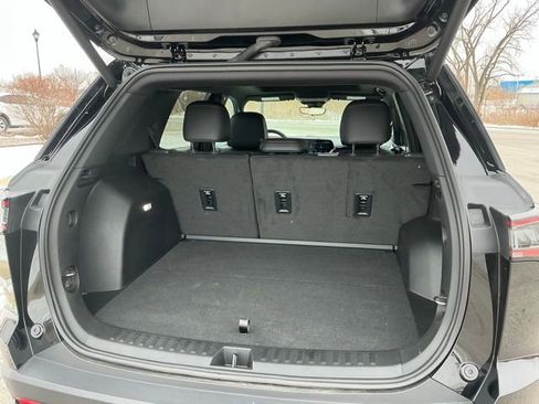 Used 2025 Chevrolet Equinox RS w/ Safety and Technology Package image 14