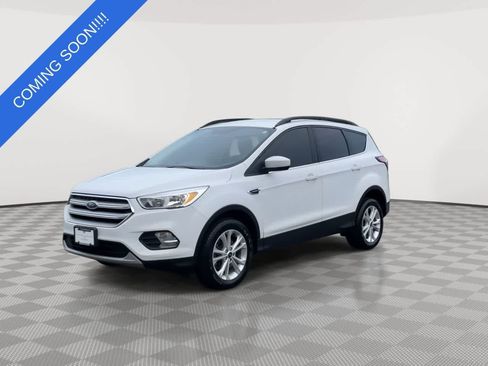 Used 2018 Ford Escape SE AWD/4WD image 4