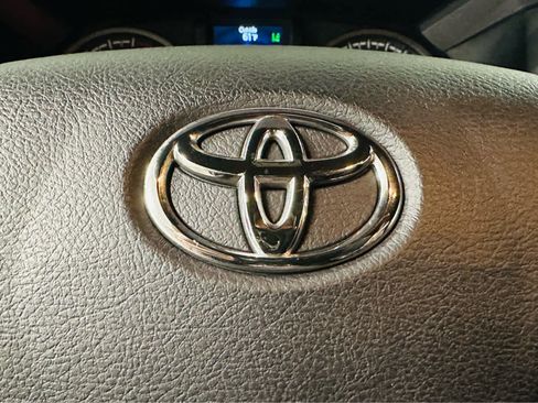 Certified 2022 Toyota Tacoma TRD Off-Road image 14