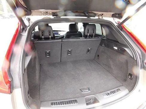 Used 2023 Cadillac XT4 Premium Luxury image 8