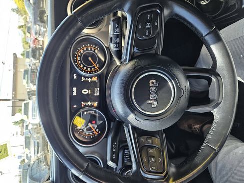 Used 2018 Jeep Wrangler Unlimited Sport S AWD/4WD image 8