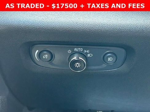 Used 2019 Chevrolet Traverse LT FWD image 20