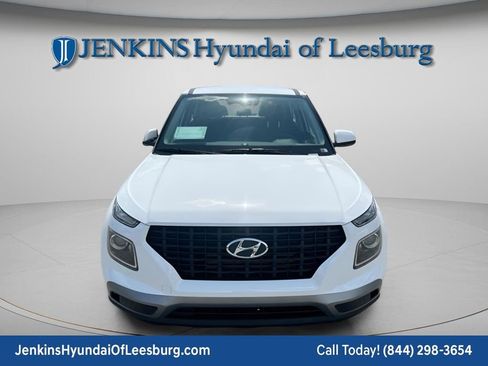 Used 2026 Hyundai Venue SE FWD image 12
