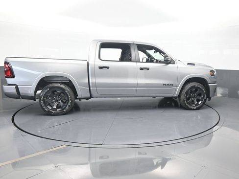 Used 2025 RAM 1500 Big Horn AWD/4WD image 7