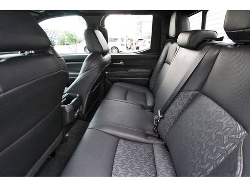 Used 2025 Toyota Tacoma Limited AWD/4WD image 9