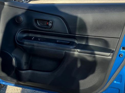 Used 2015 Toyota Prius C Two image 21