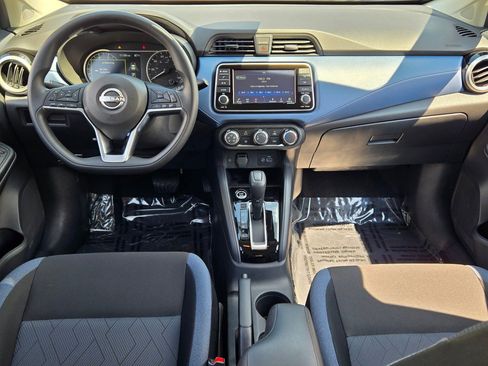 Used 2025 Nissan Versa SV w/ Trunk Package FWD image 16