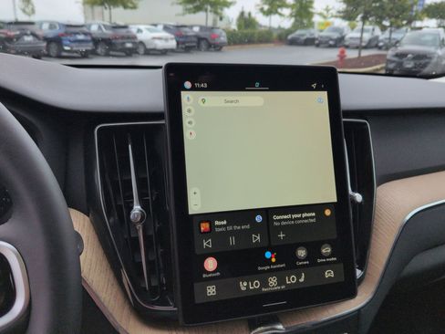 New 2026 Volvo XC60 B5 Plus w/ Protection Package Premier image 20