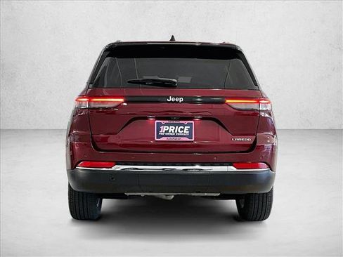 Used 2023 Jeep Grand Cherokee Laredo RWD image 4