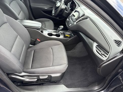 Used 2022 Chevrolet Malibu LT FWD image 12