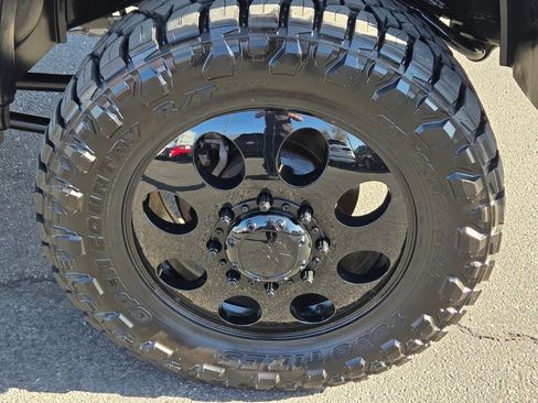 Used 2024 RAM 3500 Big Horn w/ Night Edition AWD/4WD image 9