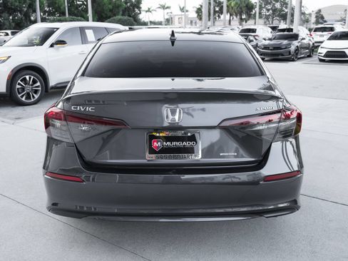 Used 2025 Honda Civic Sport image 26