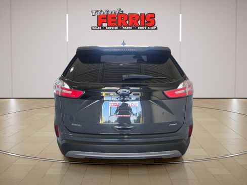 Used 2021 Ford Edge SEL w/ Convenience Package AWD/4WD image 4