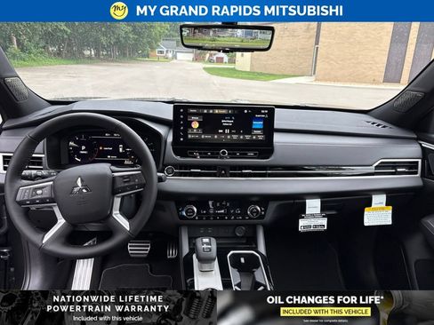 New 2026 Mitsubishi Outlander SEL Black Edition AWD/4WD image 21