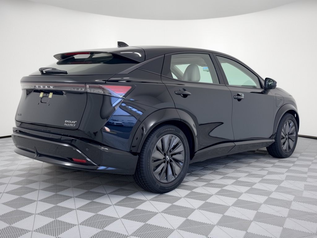 Used 2023 Nissan Ariya AWD image 9
