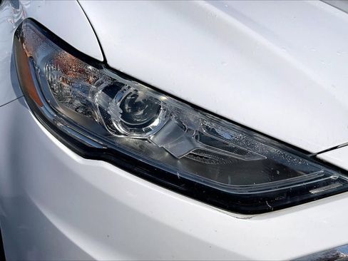 Used 2018 Ford Fusion S image 28