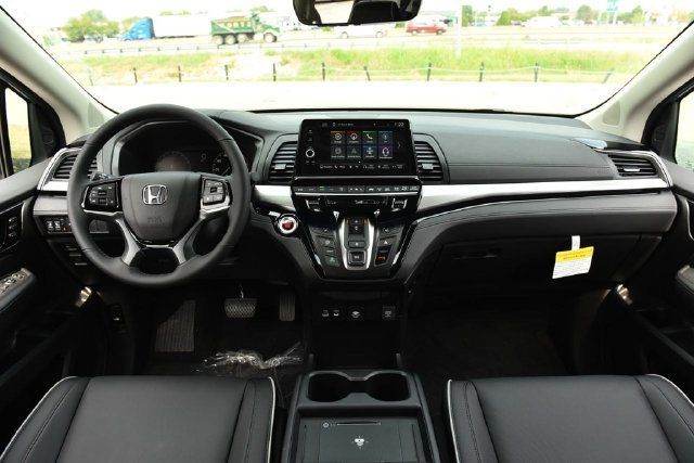 New 2027 Honda Odyssey Touring image 7