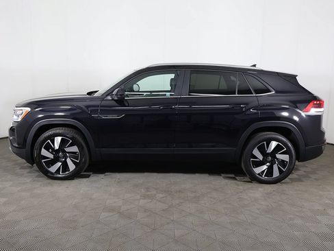 Used 2025 Volkswagen Atlas Cross Sport SE AWD/4WD image 17