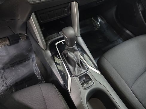 Certified 2024 Toyota Corolla Cross LE image 22