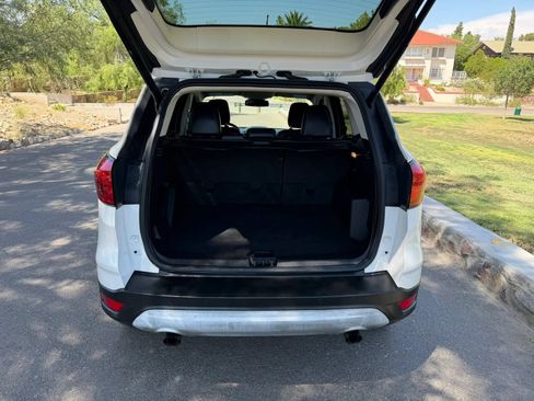Used 2019 Ford Escape SEL FWD image 13