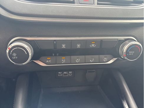 Certified 2024 Nissan Altima 2.5 SR image 18