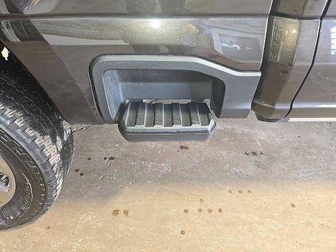 Used 2025 Ford F350 Lariat w/ Lariat Ultimate Package image 37