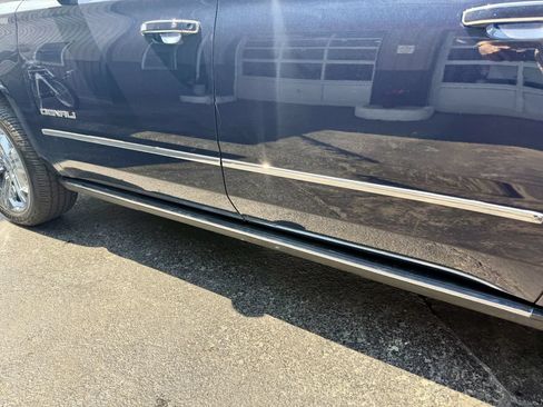 Used 2019 GMC Yukon XL Denali w/ Denali Ultimate Package AWD/4WD image 33