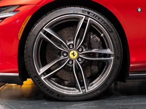 Used 2025 Ferrari Roma Spider image 13