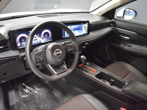 Certified 2025 Nissan Kicks SR AWD/4WD image 4