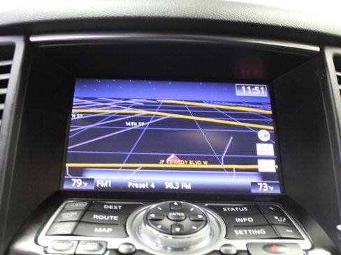 Used 2014 INFINITI QX70 AWD w/ Premium Package image 17