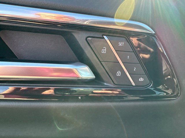 New 2026 Chevrolet Tahoe High Country AWD/4WD image 34