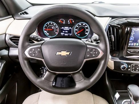 Used 2023 Chevrolet Traverse LS w/ Safety Package FWD image 20