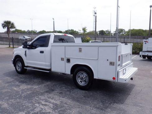 Used 2020 Ford F250 XL w/ Power Equipment Group image 3