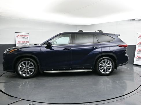Used 2022 Toyota Highlander Limited image 5
