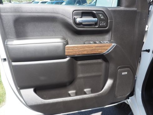 Used 2020 Chevrolet Silverado 1500 High Country w/ LPO, Dark Essentials Package AWD/4WD image 15