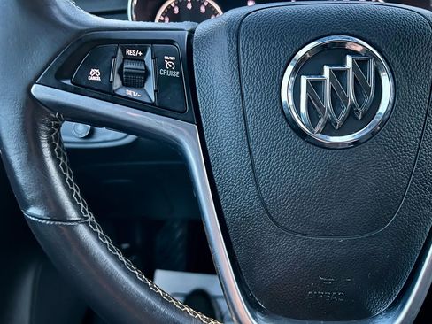 Used 2021 Buick Encore Preferred image 27