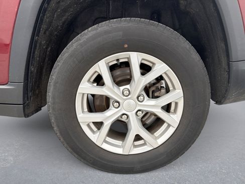 Used 2023 Jeep Grand Cherokee L Limited image 13